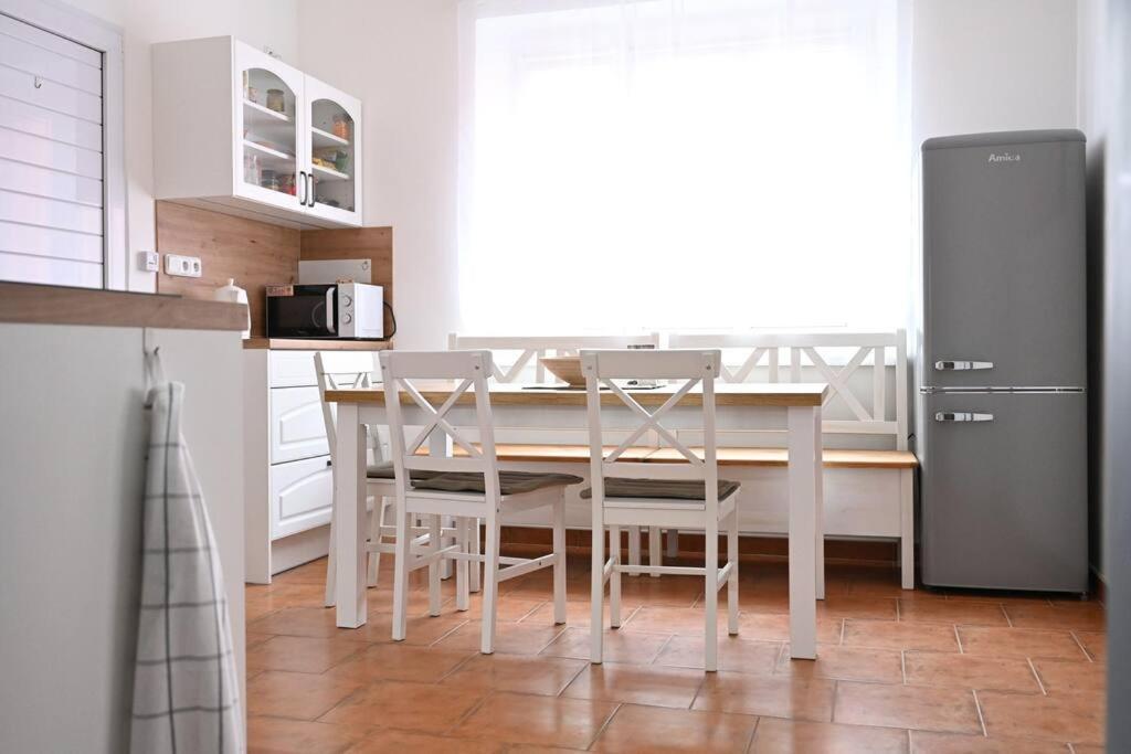 Rodinny Apartman U Broumovskeho Namesti Exterior foto